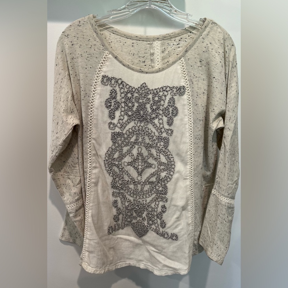 Women’s Soft Surroundings Size XS Gray and White Embroidered Top Cotton Blend
